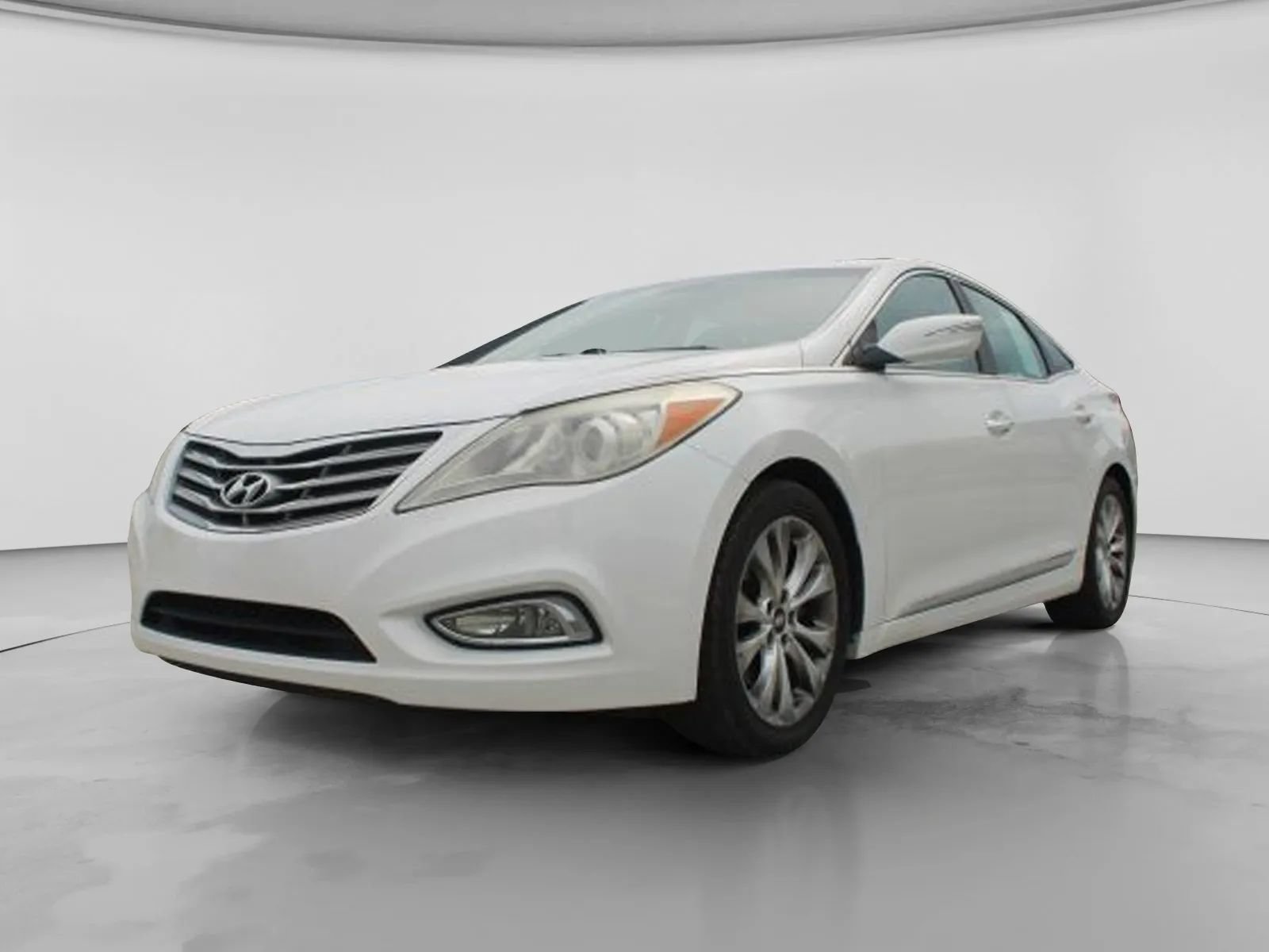 Used 2013 Hyundai Azera FWD image 4