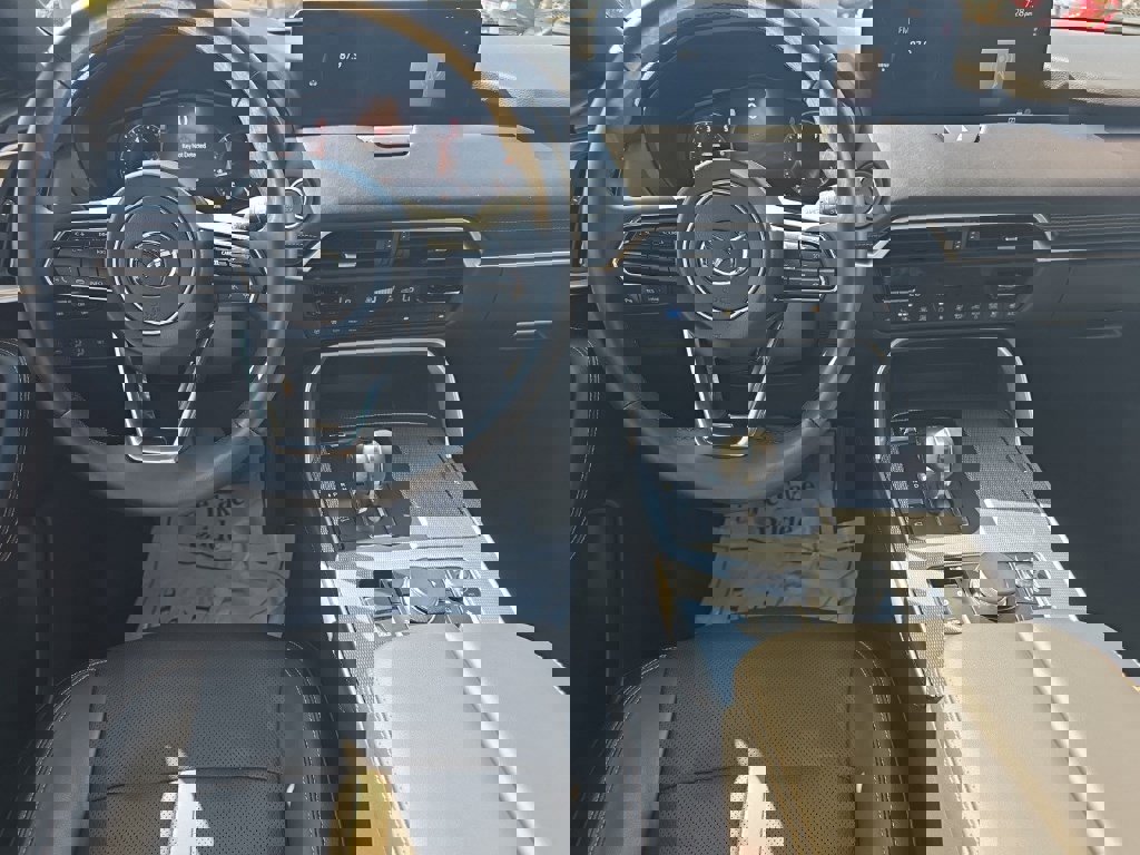 Used 2025 MAZDA CX-90 3.3 Turbo S w/ Premium Package image 17