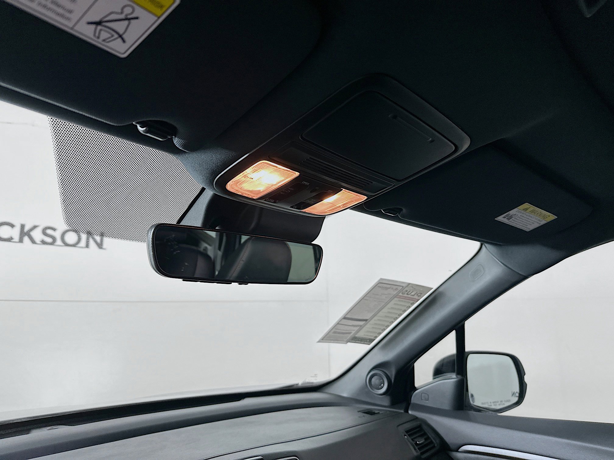 Used 2022 Honda Pilot TrailSport image 18