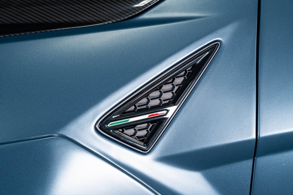 Used 2020 Lamborghini Urus image 21