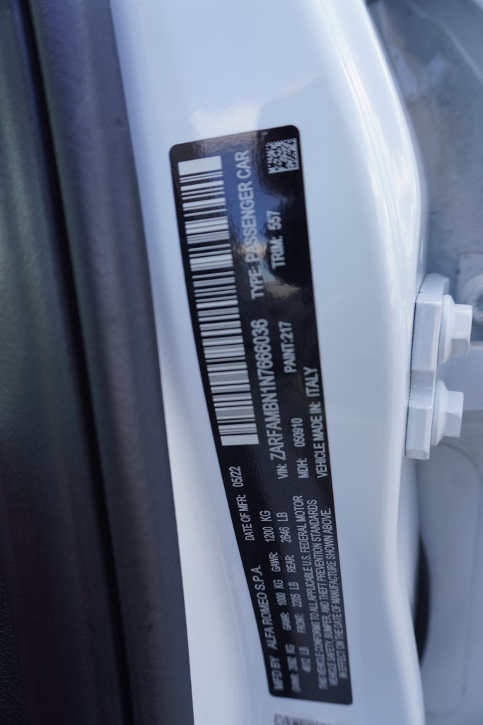 Used 2022 Alfa Romeo Giulia Veloce image 33