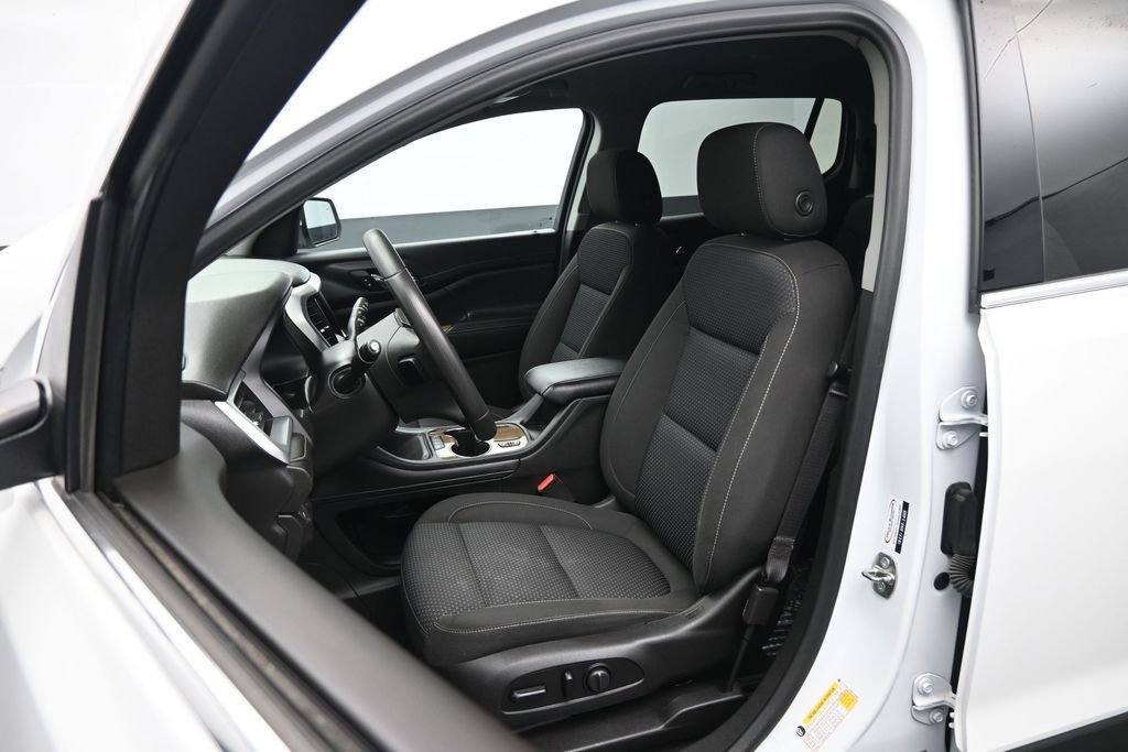 Used 2021 GMC Acadia SLE w/ Driver Convenience Package FWD image 22