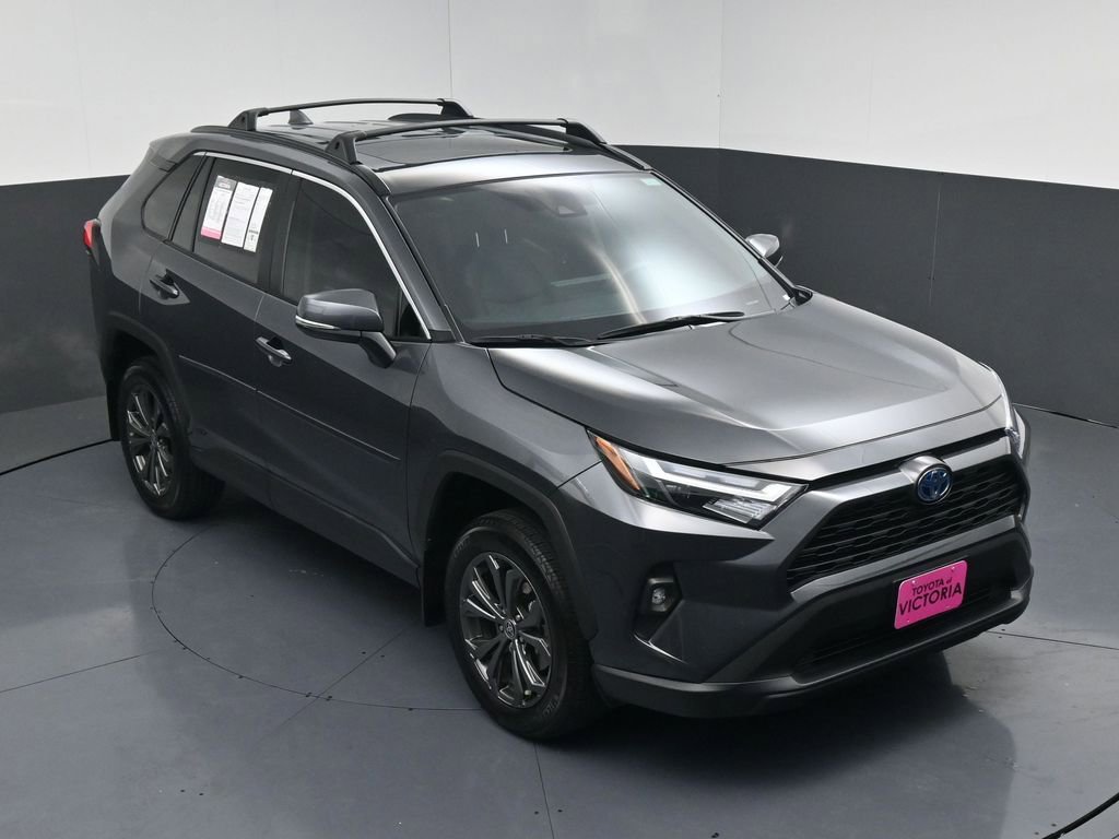 Used 2024 Toyota RAV4 XLE Premium image 15