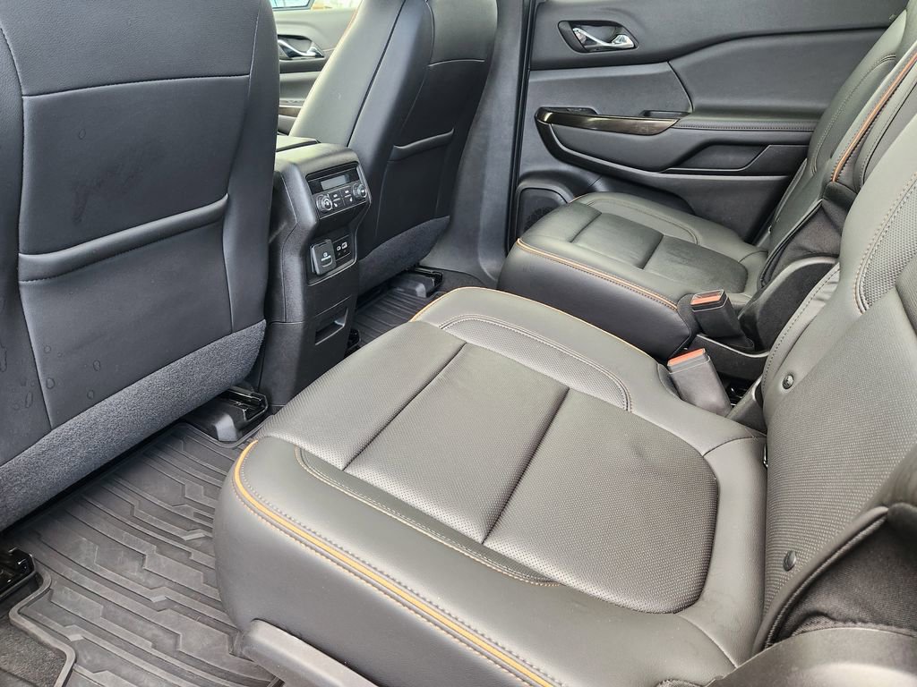 Used 2023 GMC Acadia AT4 w/ Technology Package image 30