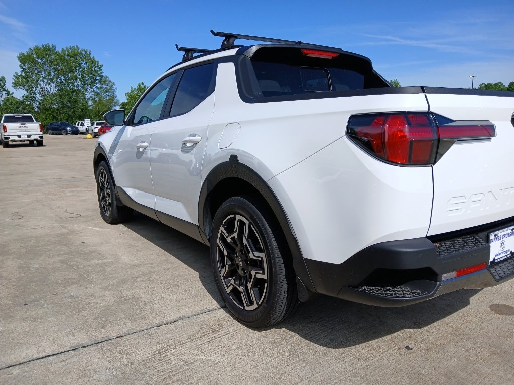 Used 2025 Hyundai Santa Cruz Limited AWD/4WD image 3