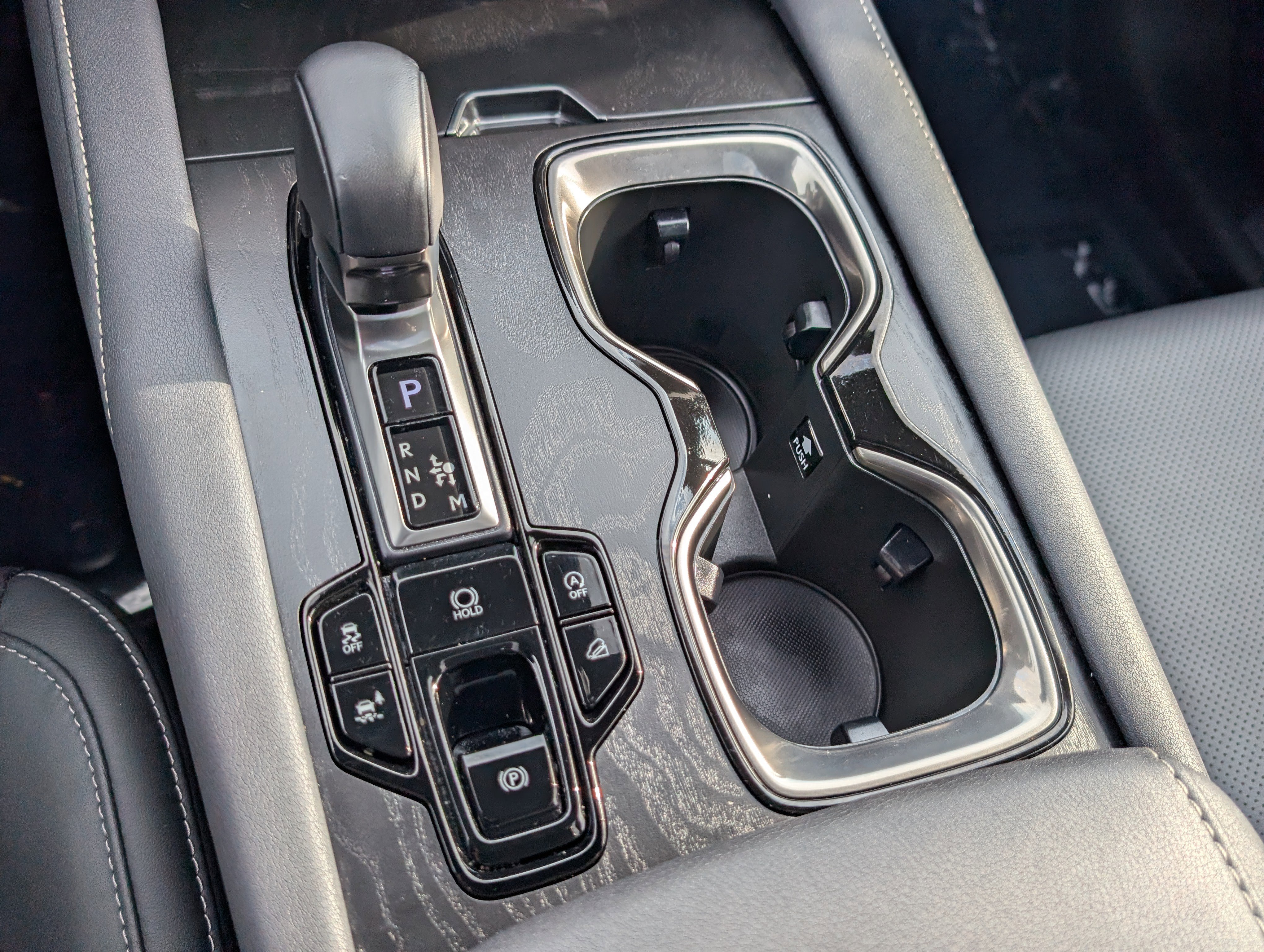 Used 2024 Lexus RX 350 Premium w/ Accessory Package (Z1) image 25