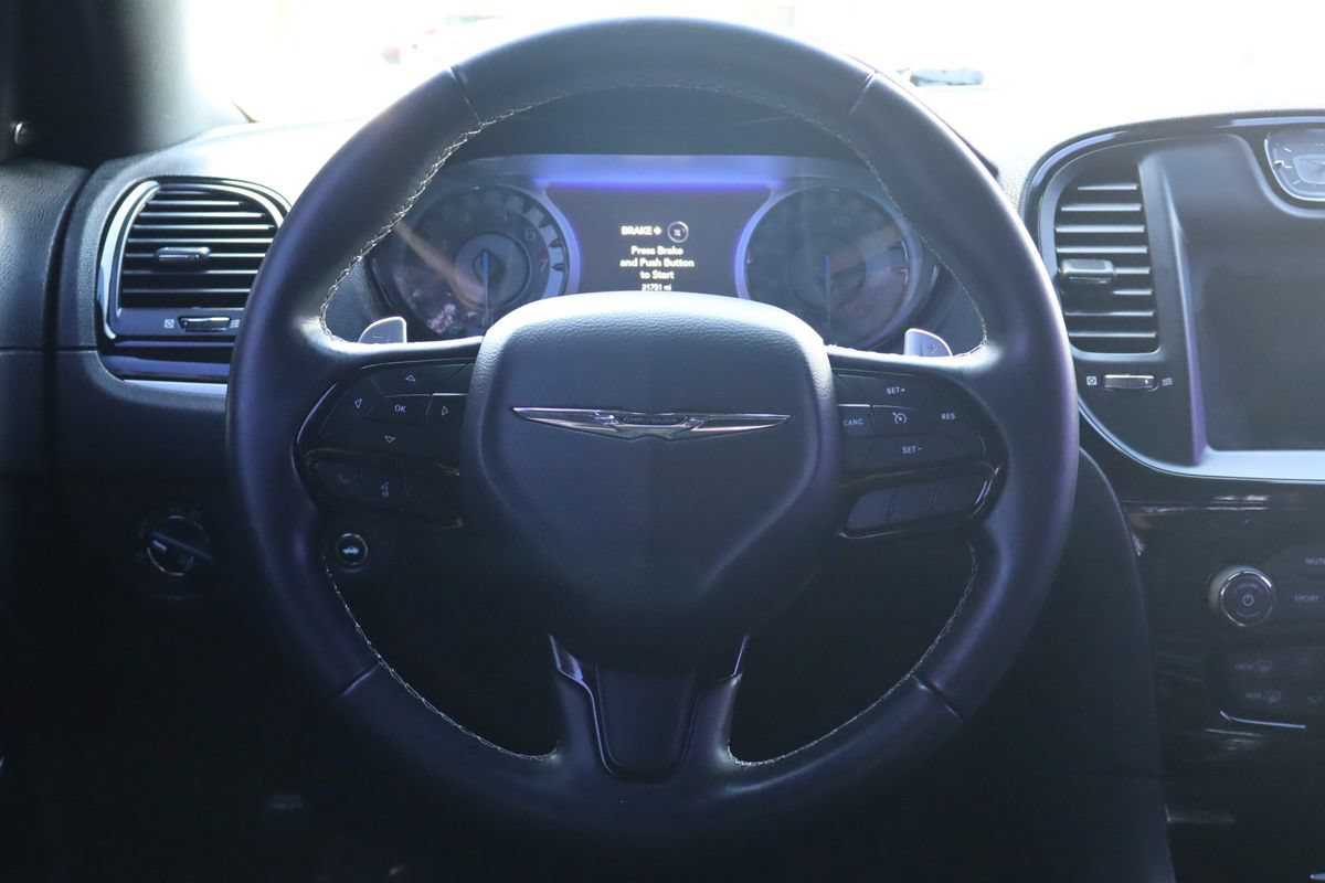 Used 2018 Chrysler 300 S w/ S Model Appearance Package AWD/4WD image 18