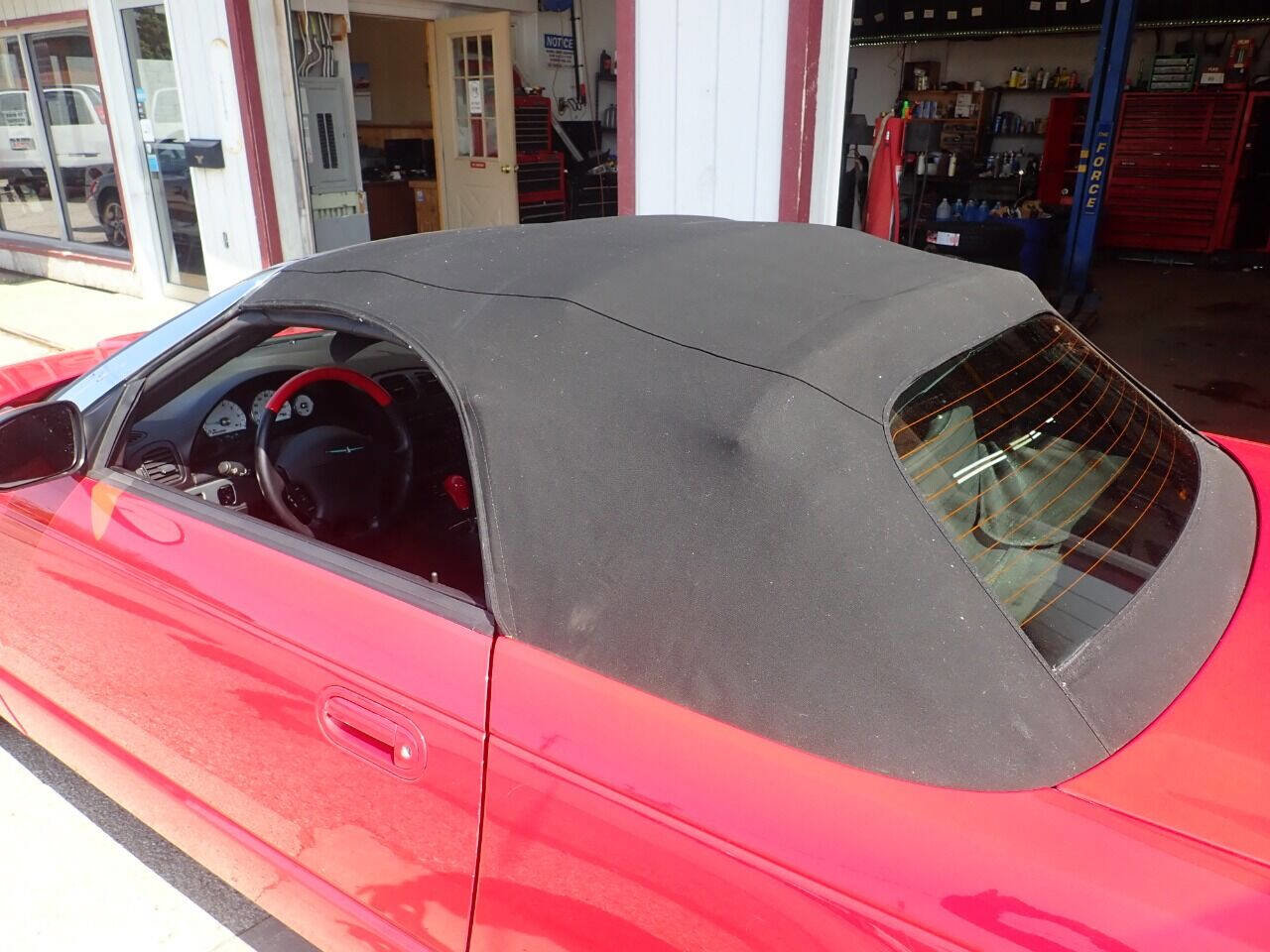 Used 2003 Ford Thunderbird image 11