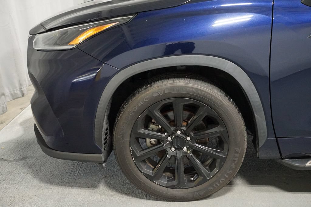 Used 2021 Toyota Highlander XLE FWD image 5