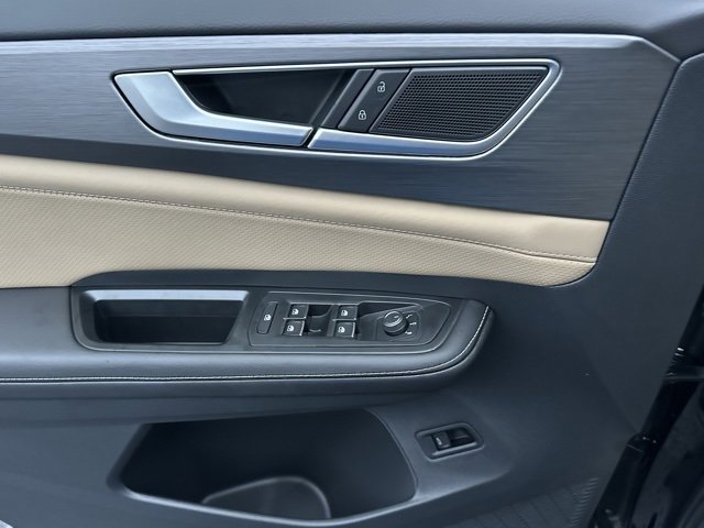 New 2026 Volkswagen Atlas Cross Sport SE image 21