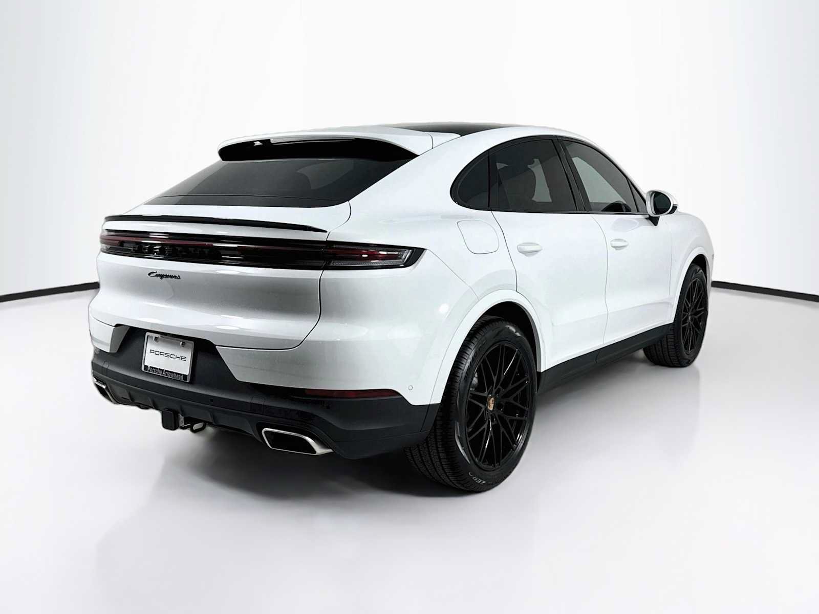 New 2026 Porsche Cayenne Coupe AWD/4WD image 9