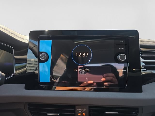 New 2027 Volkswagen Jetta SE FWD image 15