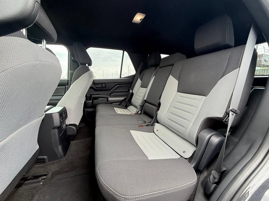 Used 2025 Toyota 4Runner TRD Sport AWD/4WD image 25