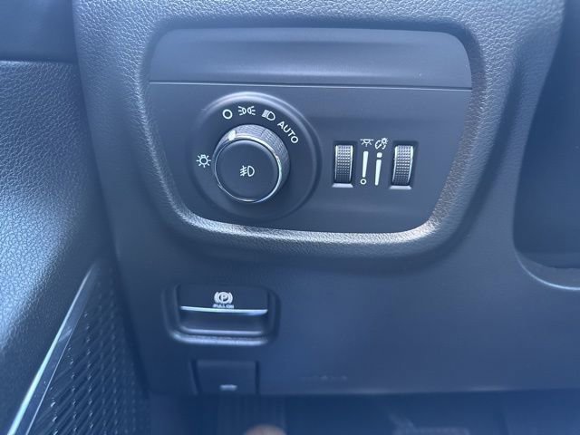 Used 2023 Jeep Grand Cherokee L Overland image 14