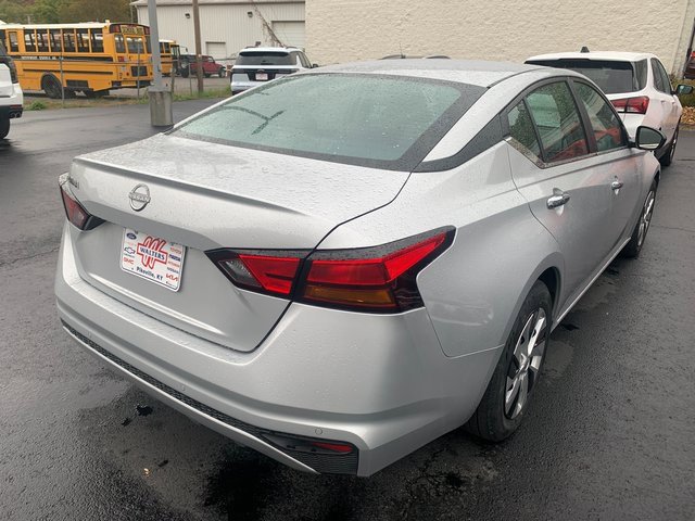 Used 2024 Nissan Altima 2.5 S image 23