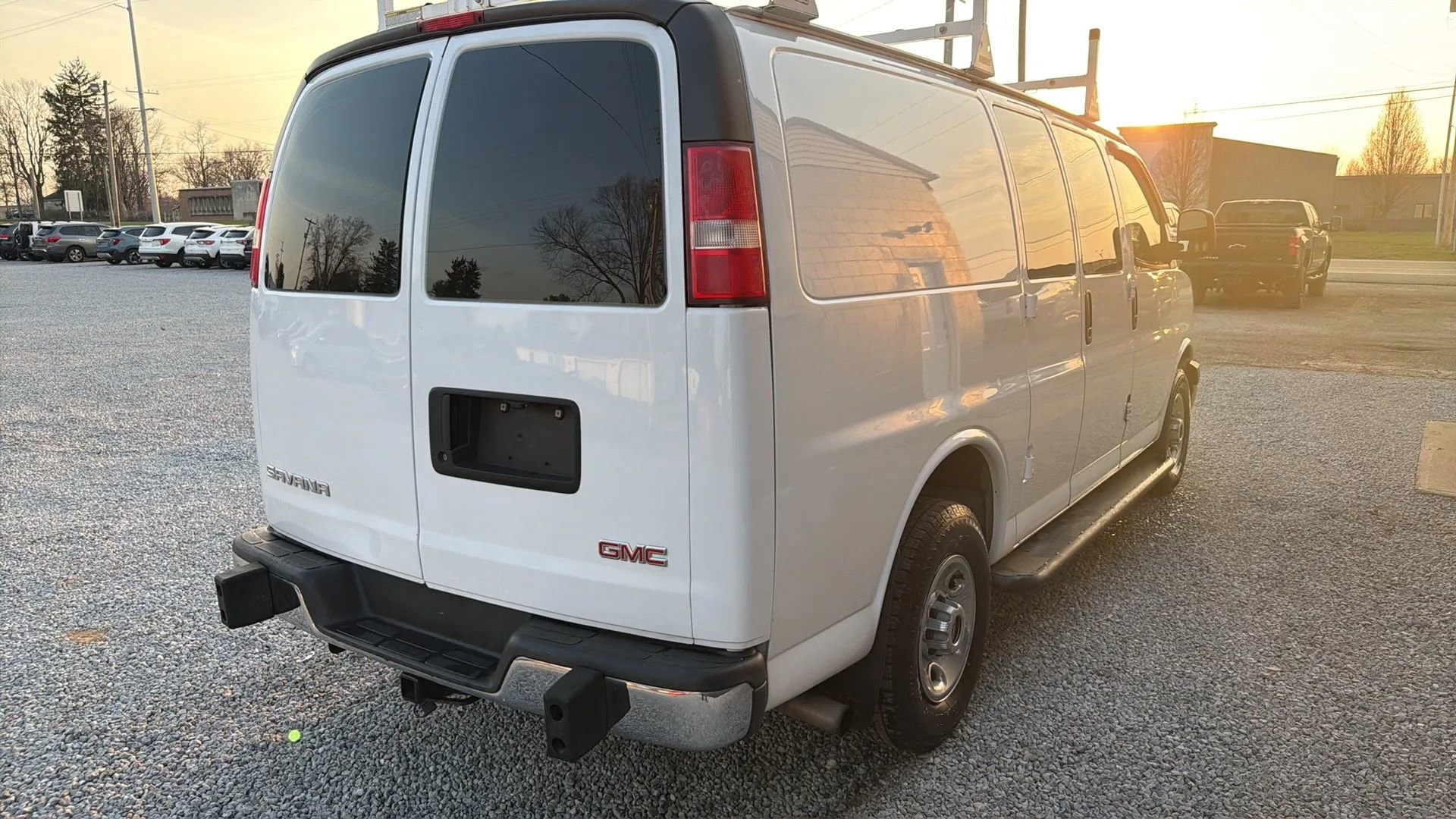 Used 2017 GMC Savana 2500 image 5