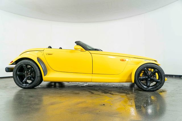 Used 2002 Chrysler Prowler image 9