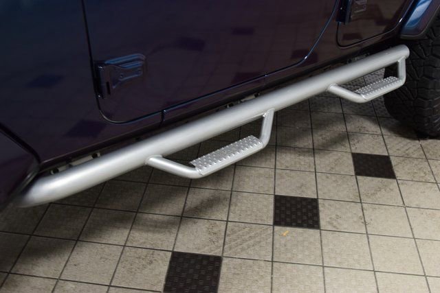 Used 2024 Jeep Wrangler Sahara w/ Technology Group image 28