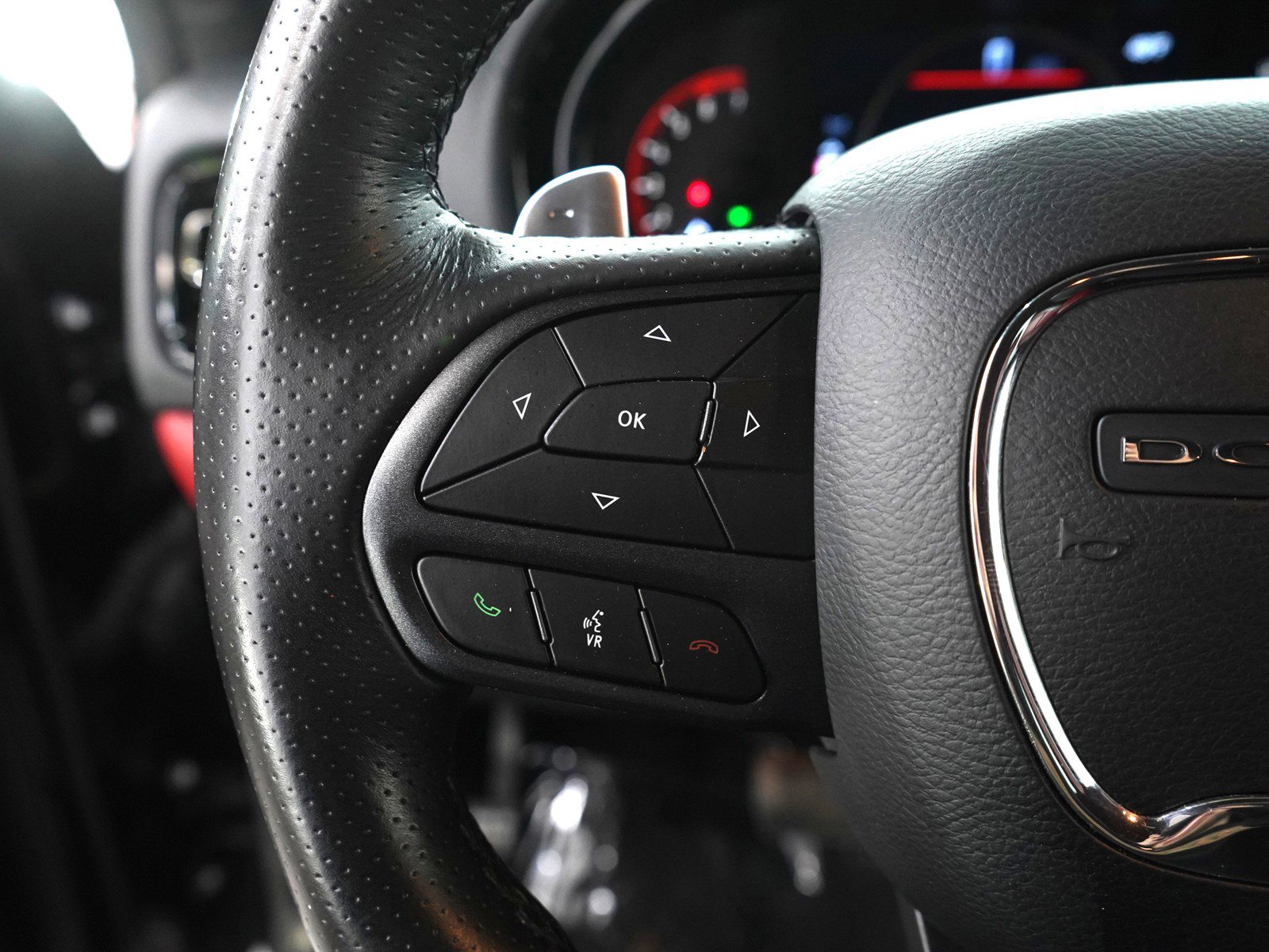 Used 2022 Dodge Durango R/T w/ Blacktop Package AWD/4WD image 19