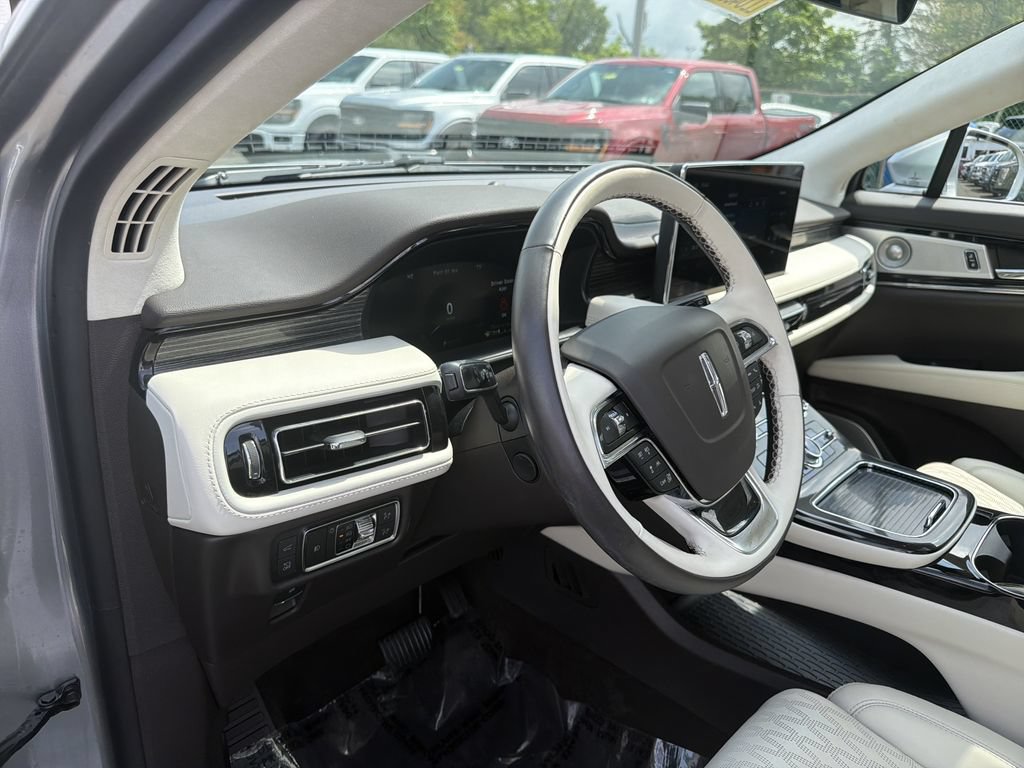 Certified 2023 Lincoln Nautilus Black Label AWD/4WD image 21