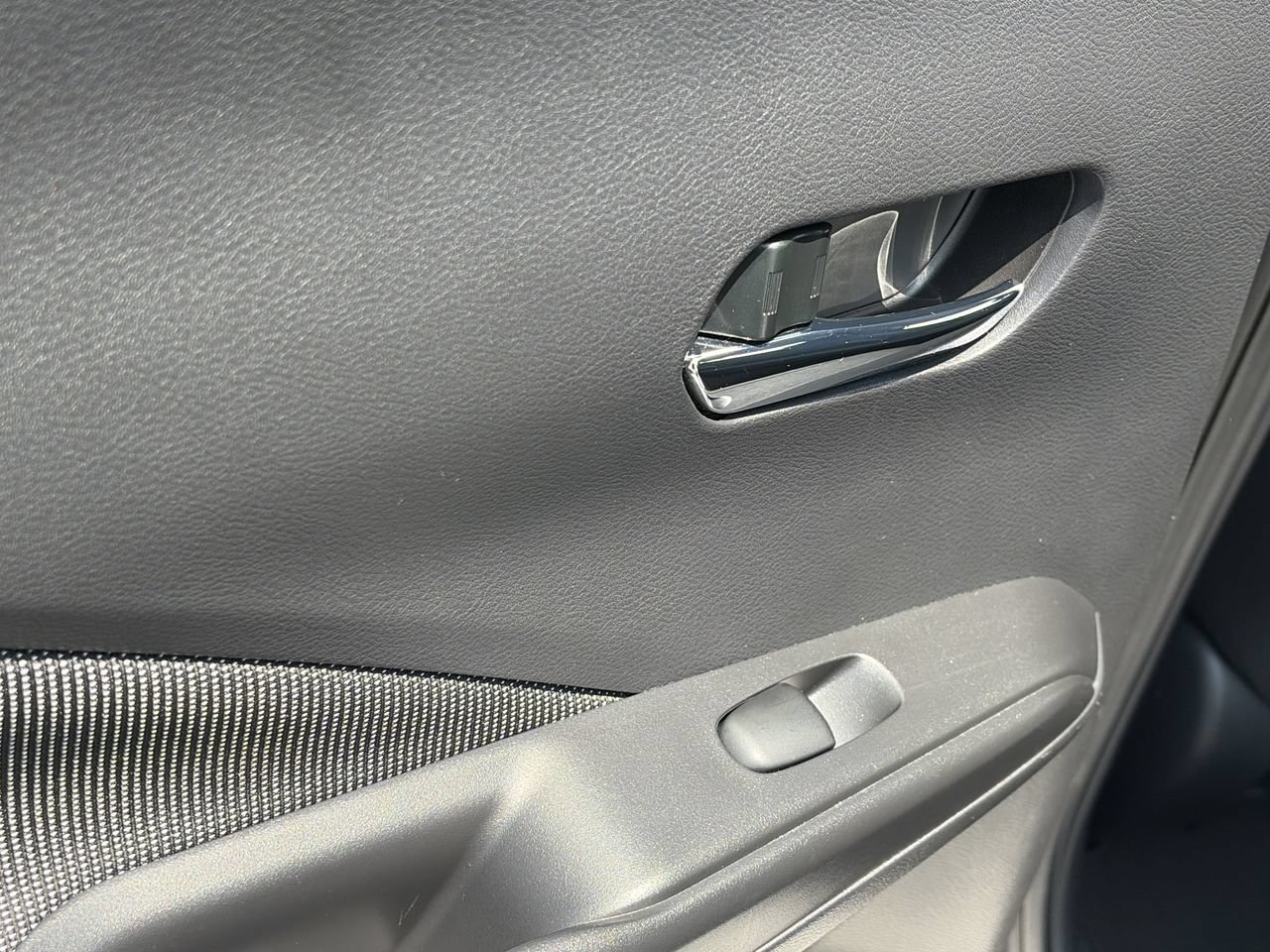 Used 2020 Nissan Kicks SV FWD image 17