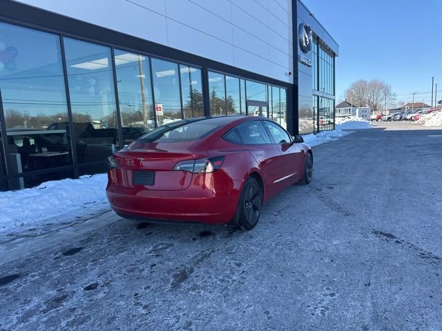 Used 2023 Tesla Model 3 Standard Range image 3