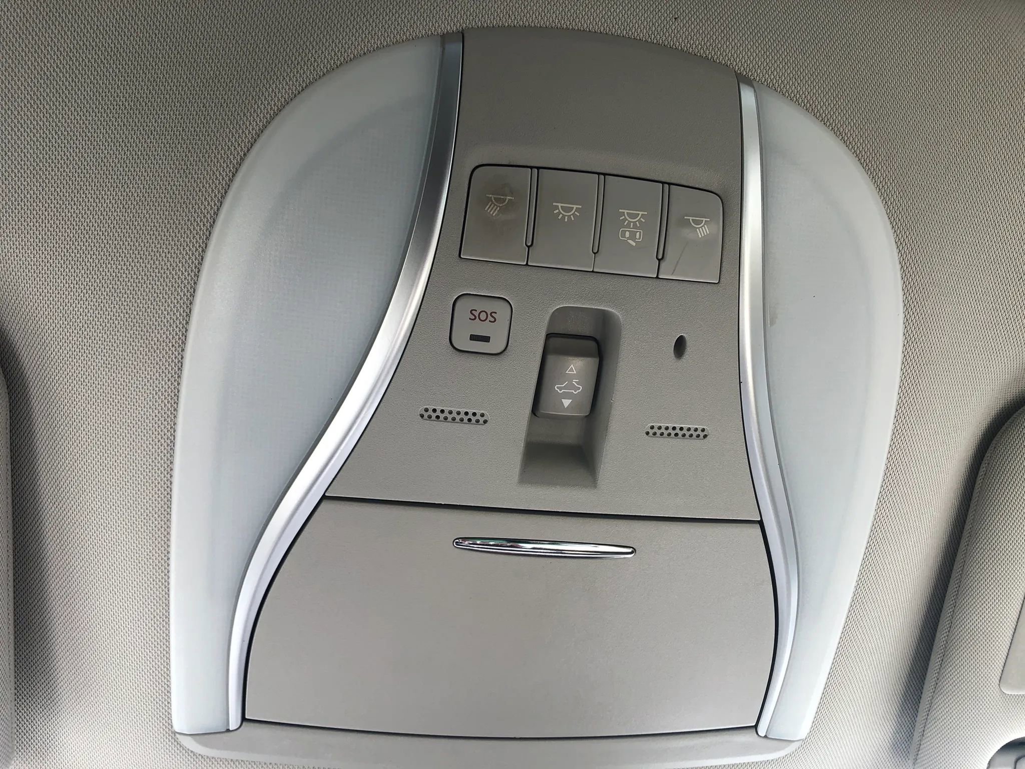 Used 2017 INFINITI Q70 L 3.7 image 29