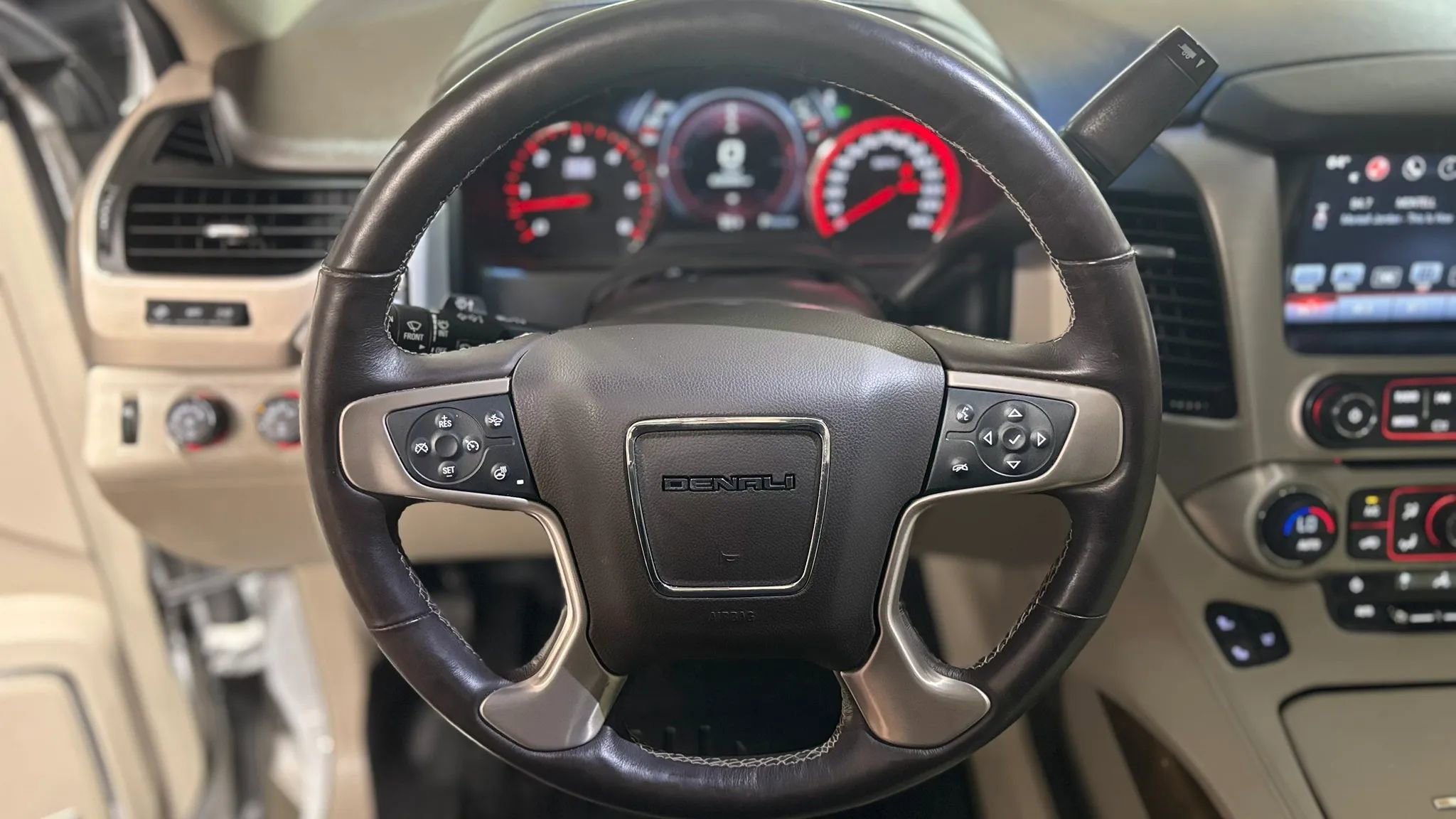 Used 2016 GMC Yukon Denali w/ Open Road Package image 8