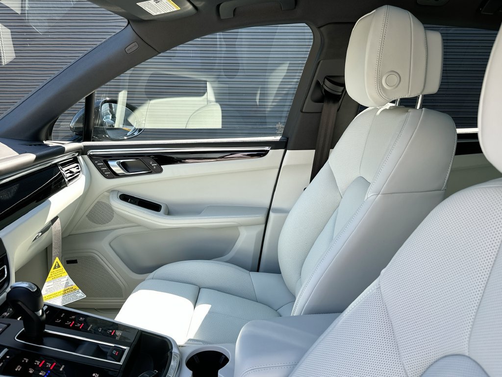 New 2026 Porsche Macan AWD/4WD image 26