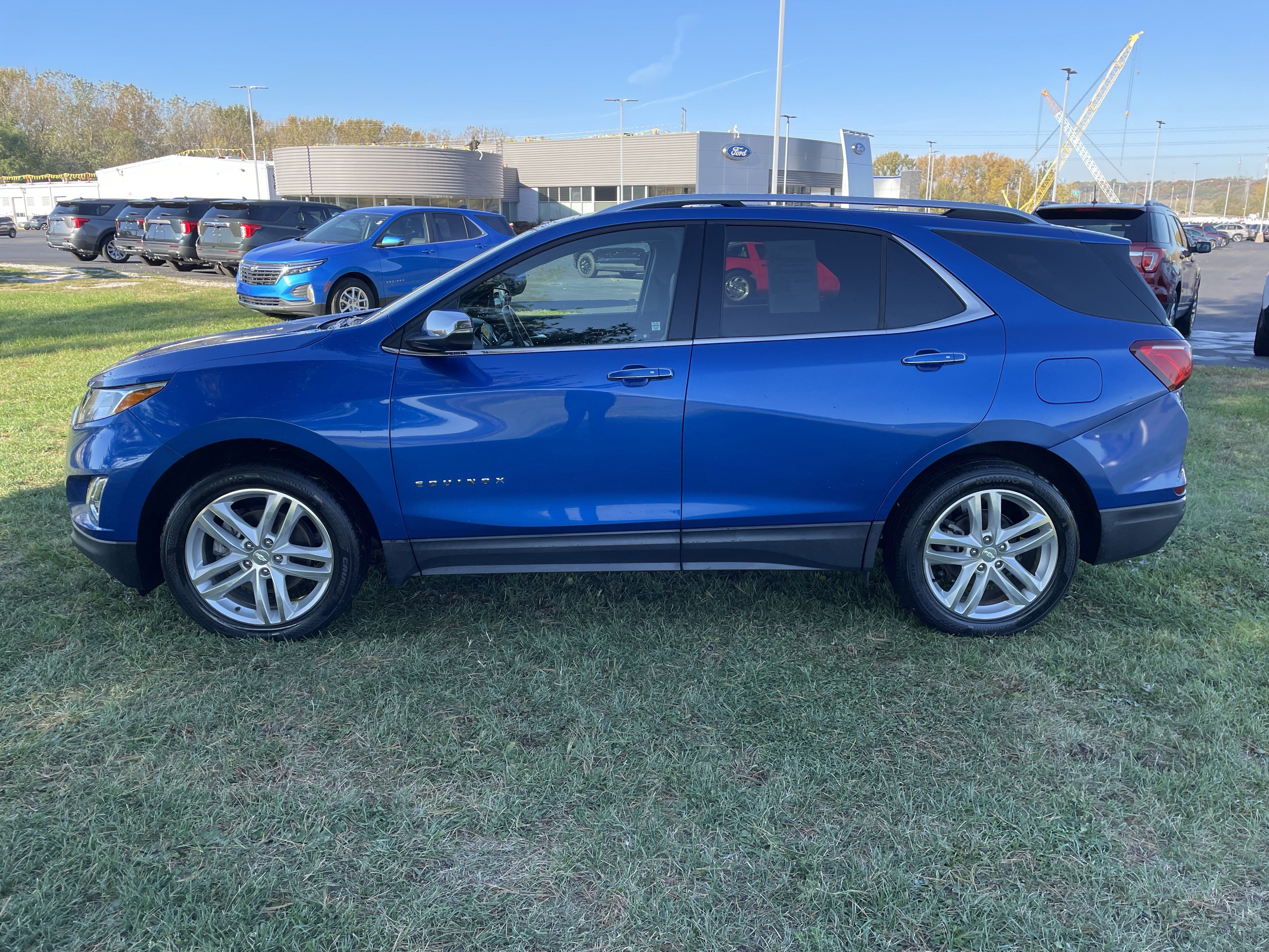 Used 2019 Chevrolet Equinox Premier image 2