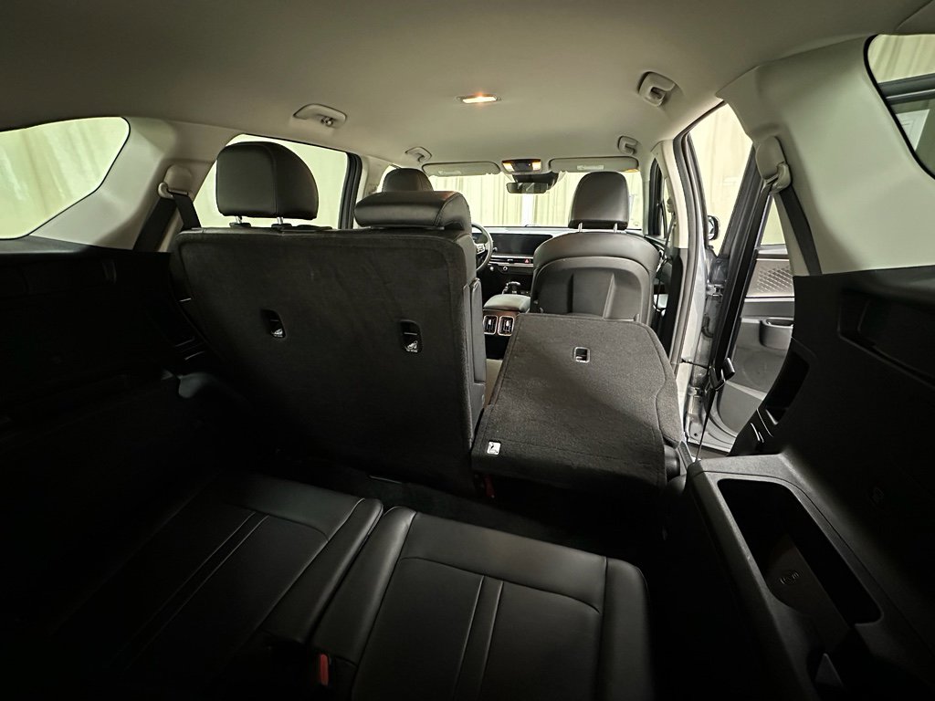 Used 2024 Kia Sorento S image 21