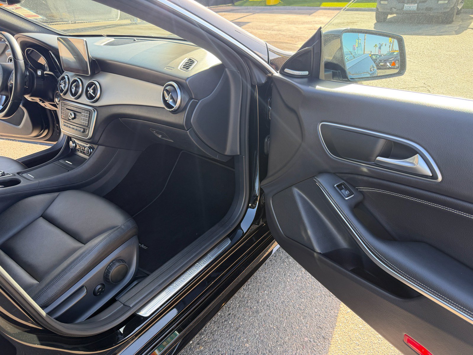 Used 2015 Mercedes-Benz CLA 250 w/ Multimedia Package image 15