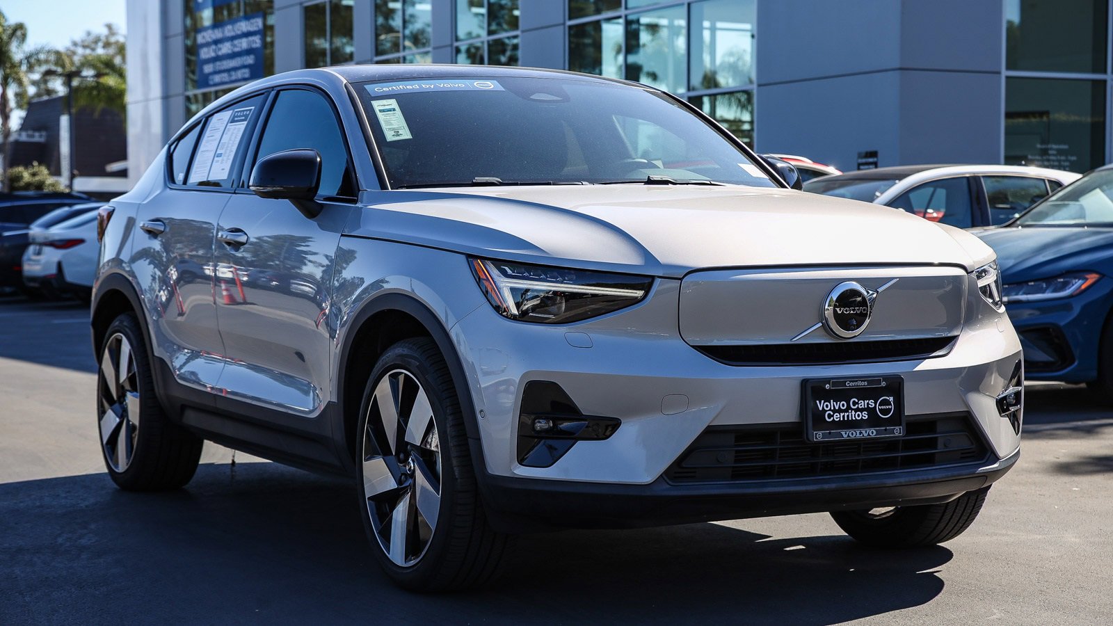 Used 2023 Volvo C40 P8 Recharge Ultimate image 5