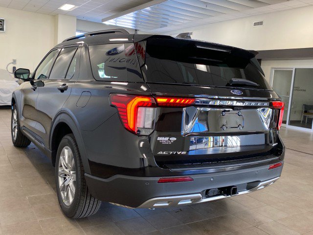 New 2026 Ford Explorer Active w/ Active Comfort Package image 5