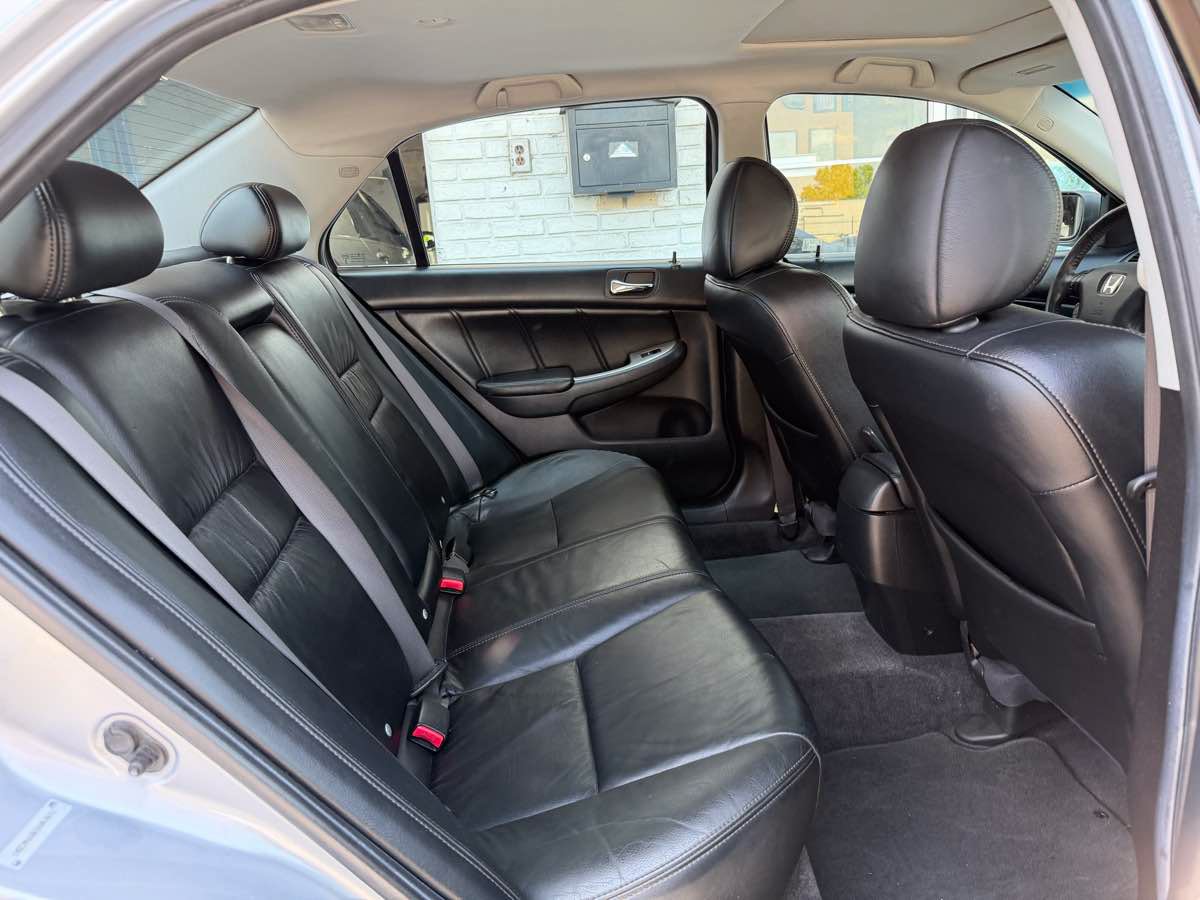 Used 2005 Honda Accord EX-L image 12