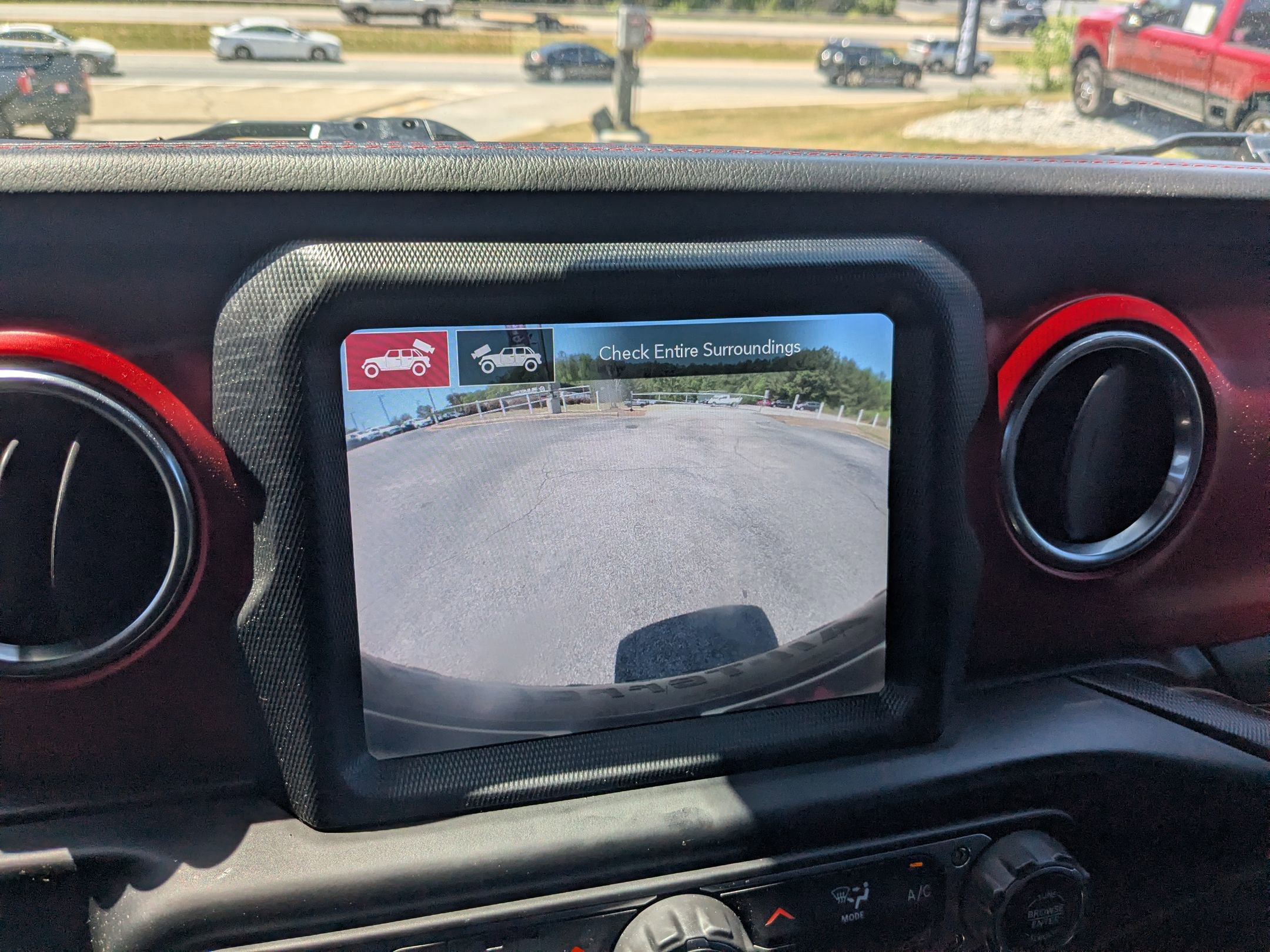 Used 2021 Jeep Wrangler Unlimited Rubicon AWD/4WD image 17