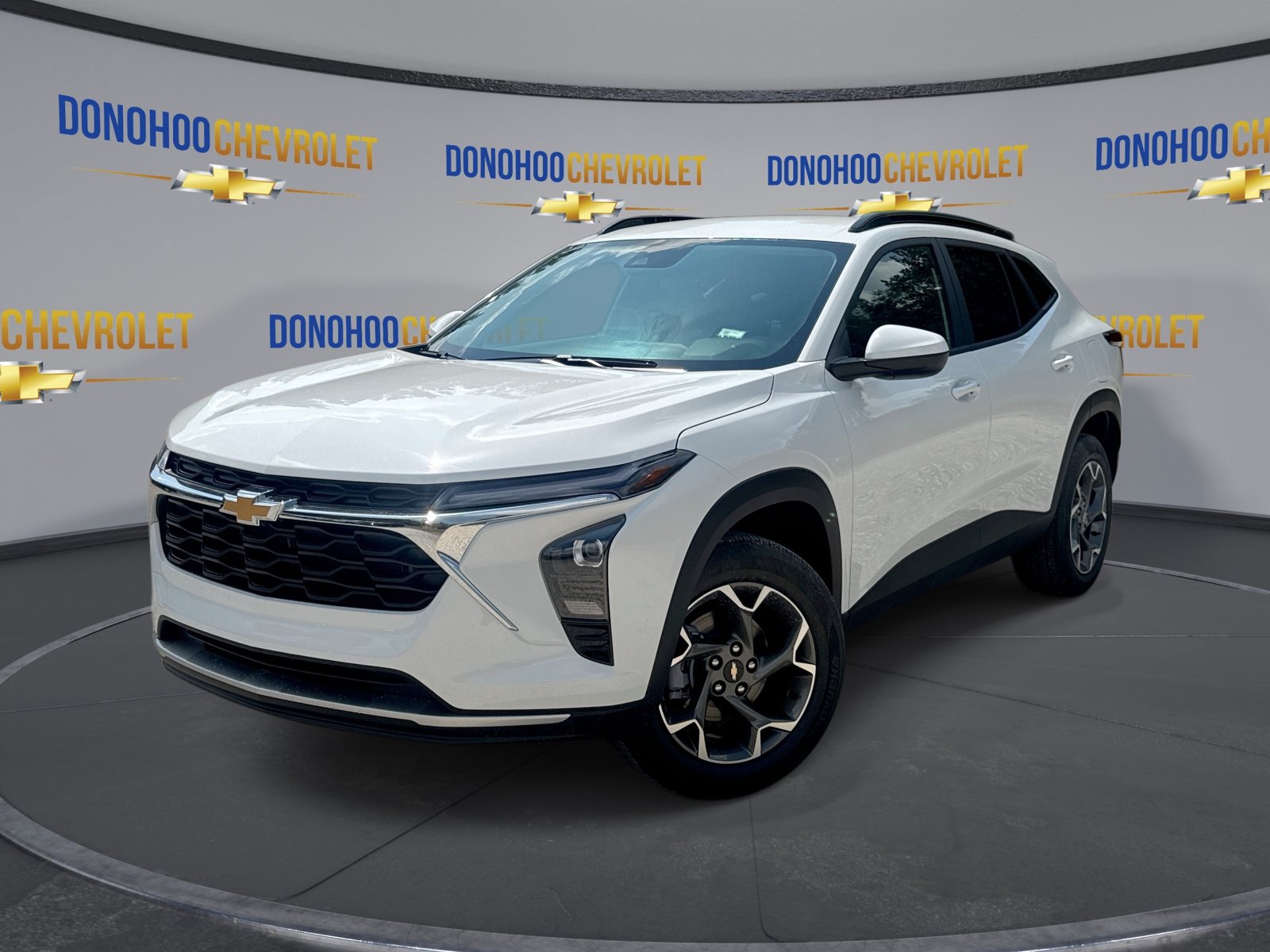 New 2026 Chevrolet Trax LT w/ LT Convenience Package FWD image 4