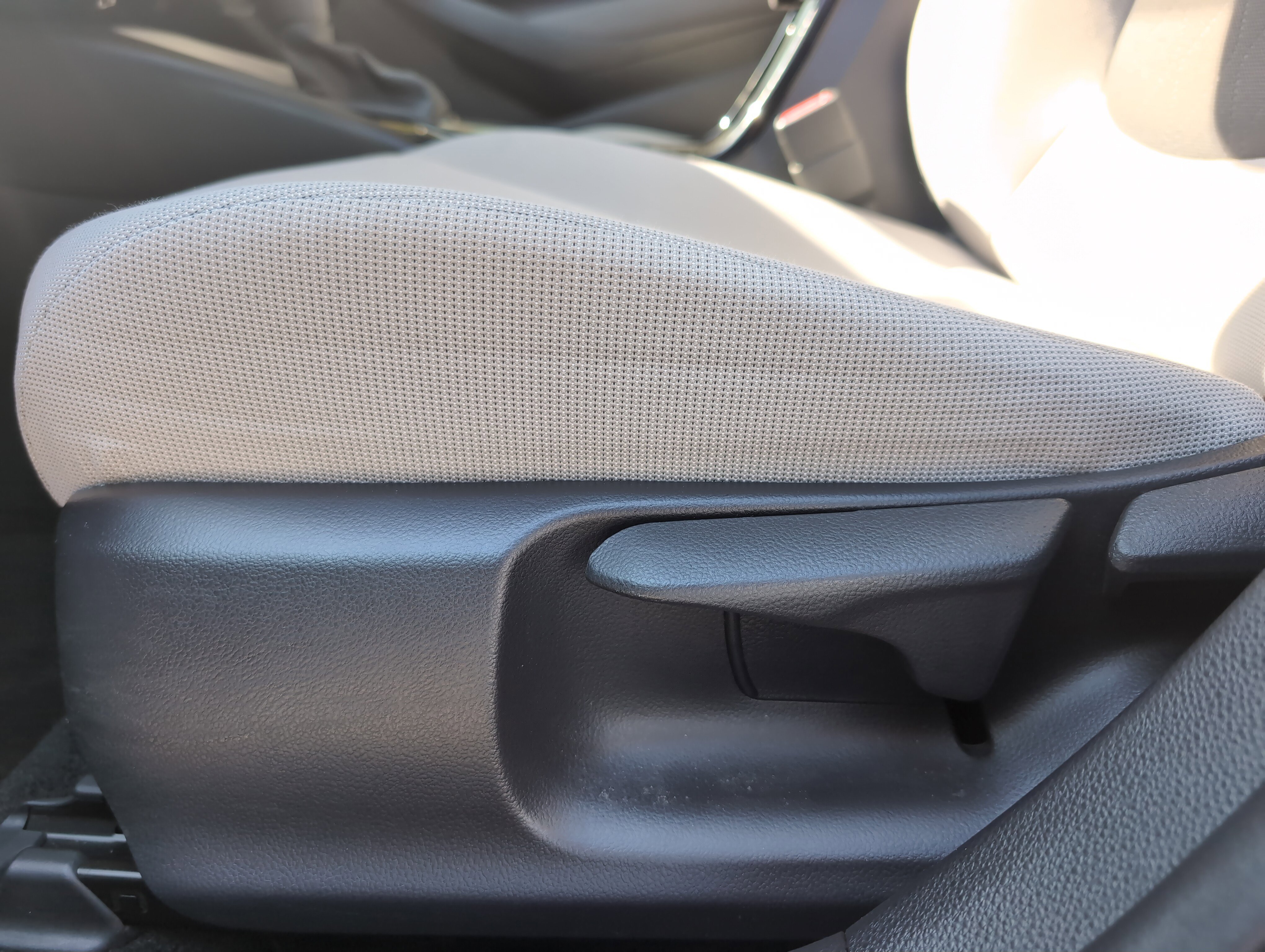 Certified 2021 Toyota Corolla LE FWD image 17