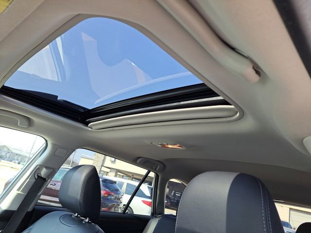 Used 2017 Subaru Outback 2.5i Limited image 6