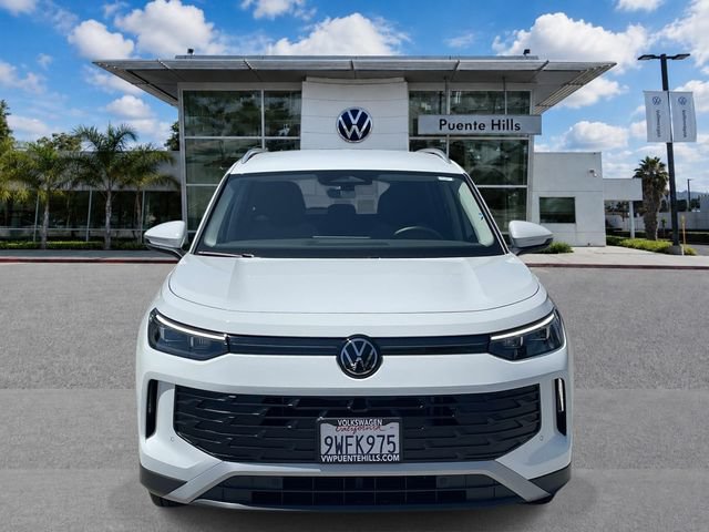 Used 2026 Volkswagen Tiguan S FWD image 2