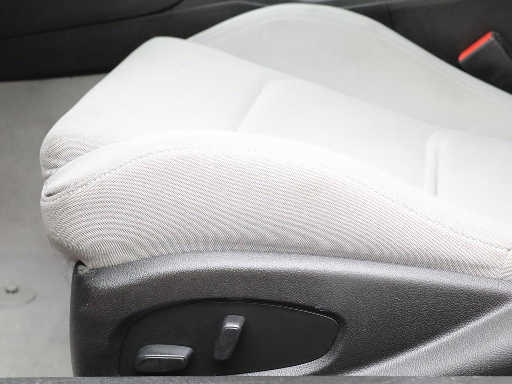 Used 2023 Chevrolet Camaro LT image 23