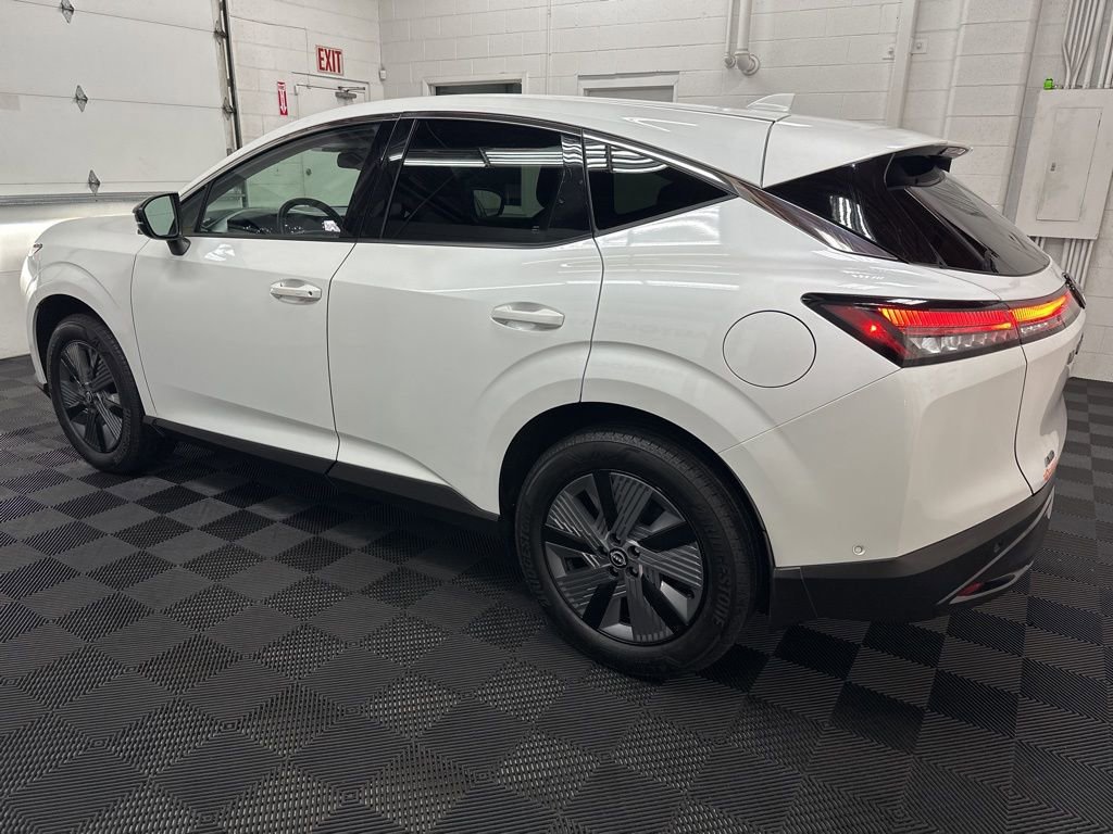 Used 2025 Nissan Murano SL AWD/4WD image 7