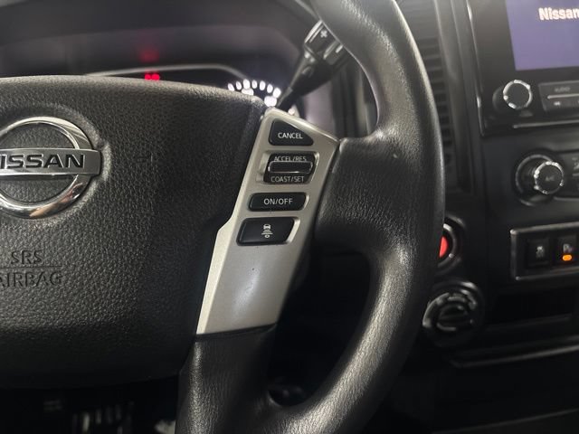 Used 2022 Nissan Titan SV AWD/4WD image 16