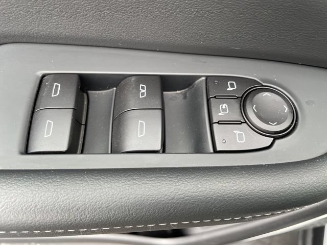 Used 2025 Buick Enclave Preferred FWD image 6