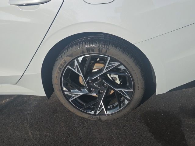 Used 2025 Kia K5 GT-Line image 10