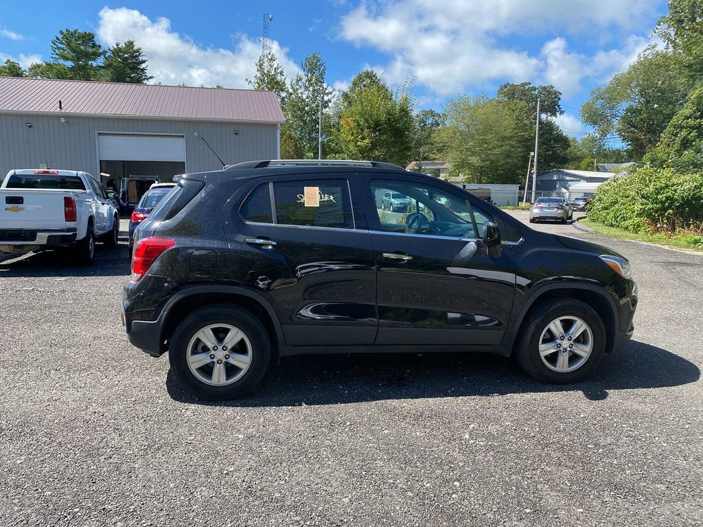 Used 2019 Chevrolet Trax LT w/ Driver Confidence Package image 4