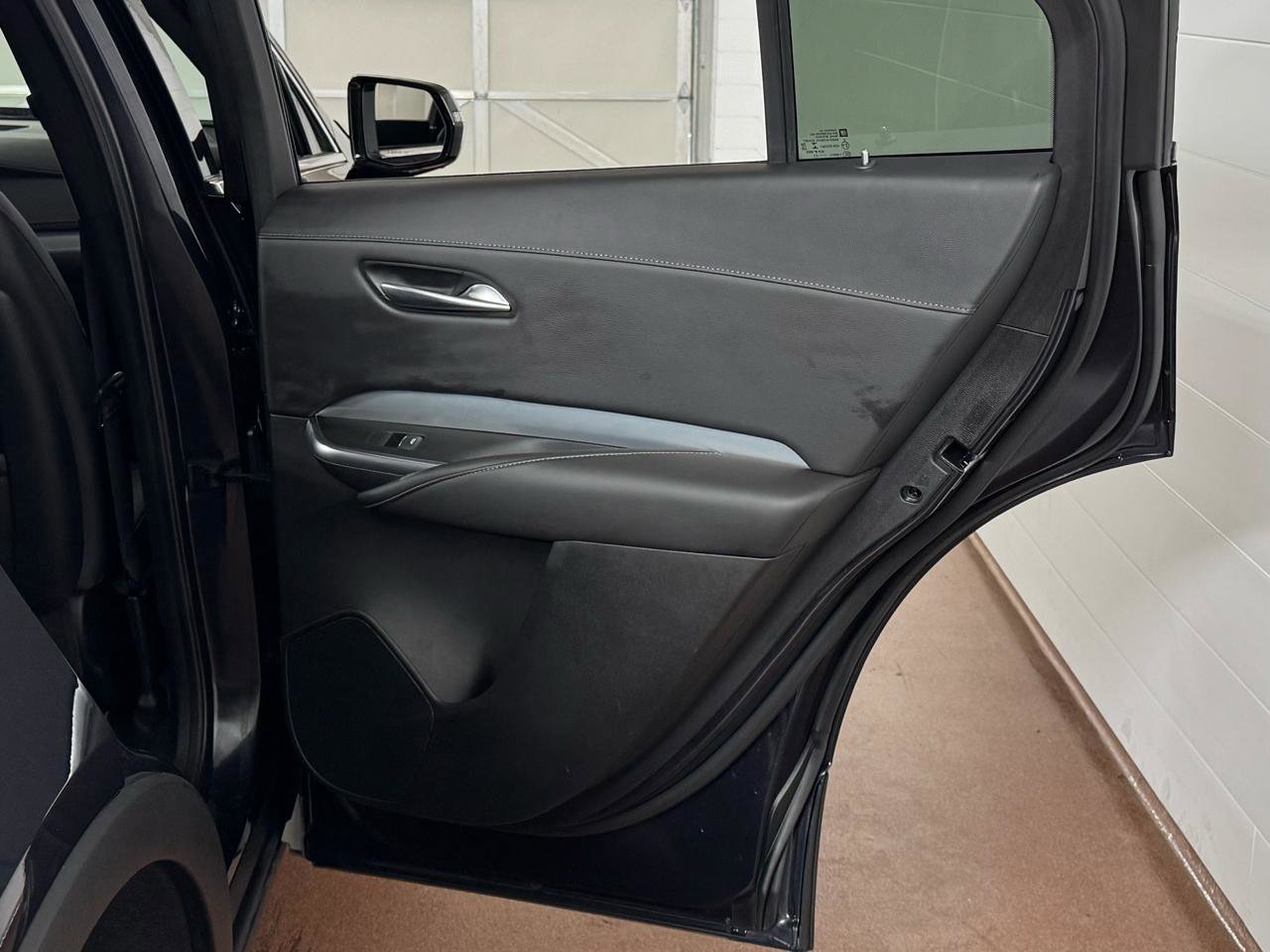 Used 2022 Cadillac XT4 Premium Luxury w/ Enhanced Visibility Package image 37