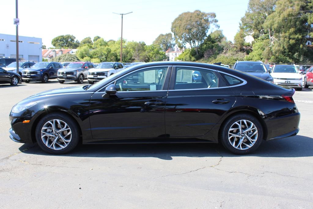 Used 2023 Hyundai Sonata SEL w/ Cargo Package image 2