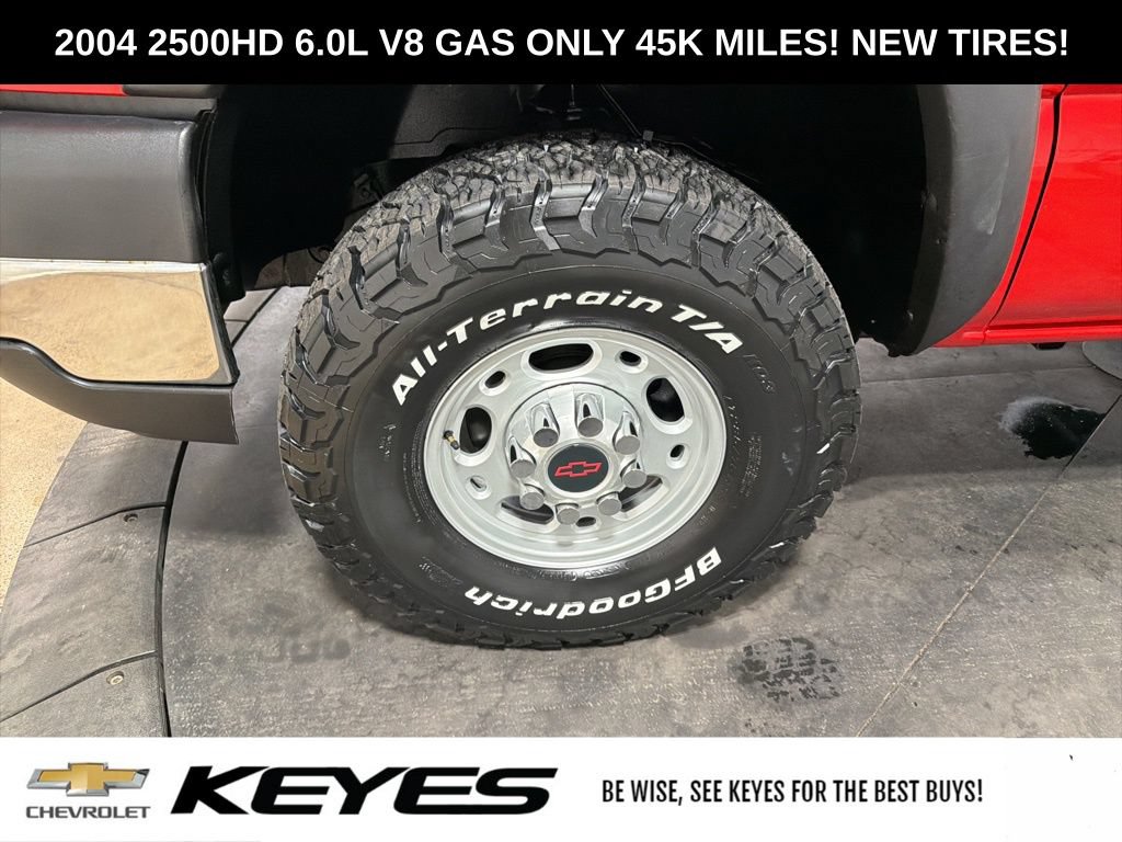 Used 2004 Chevrolet Silverado 2500 W/T w/ Snow Plow Prep Package AWD/4WD image 28