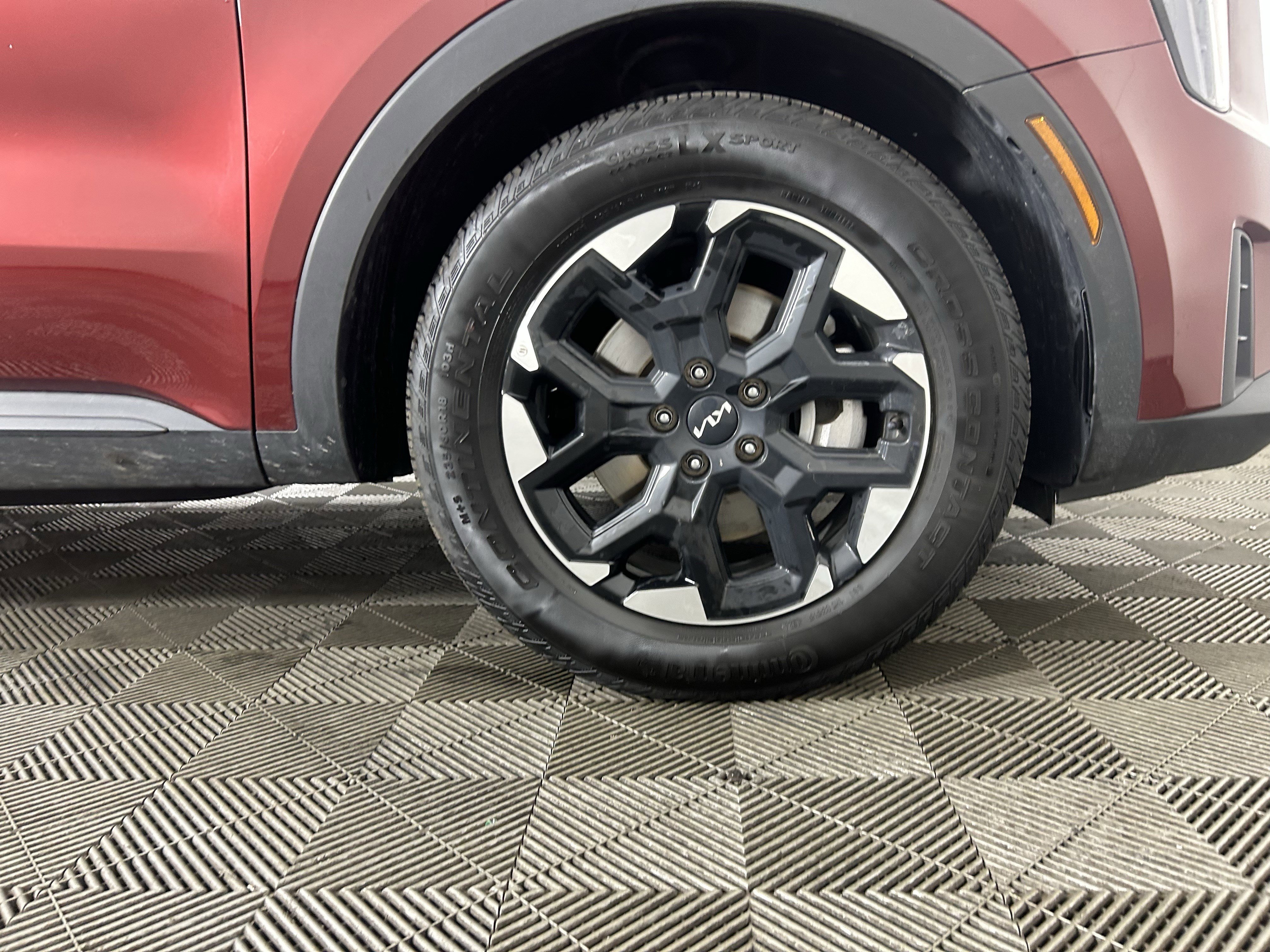 Used 2025 Kia Sorento S w/ Panoramic Sunroof Package image 44